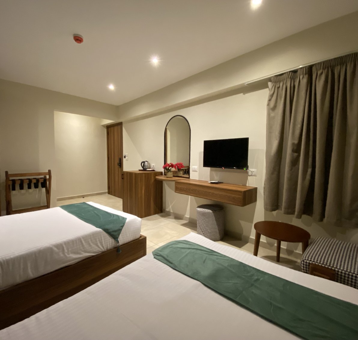 Stylish Double Room - Luma Hotel