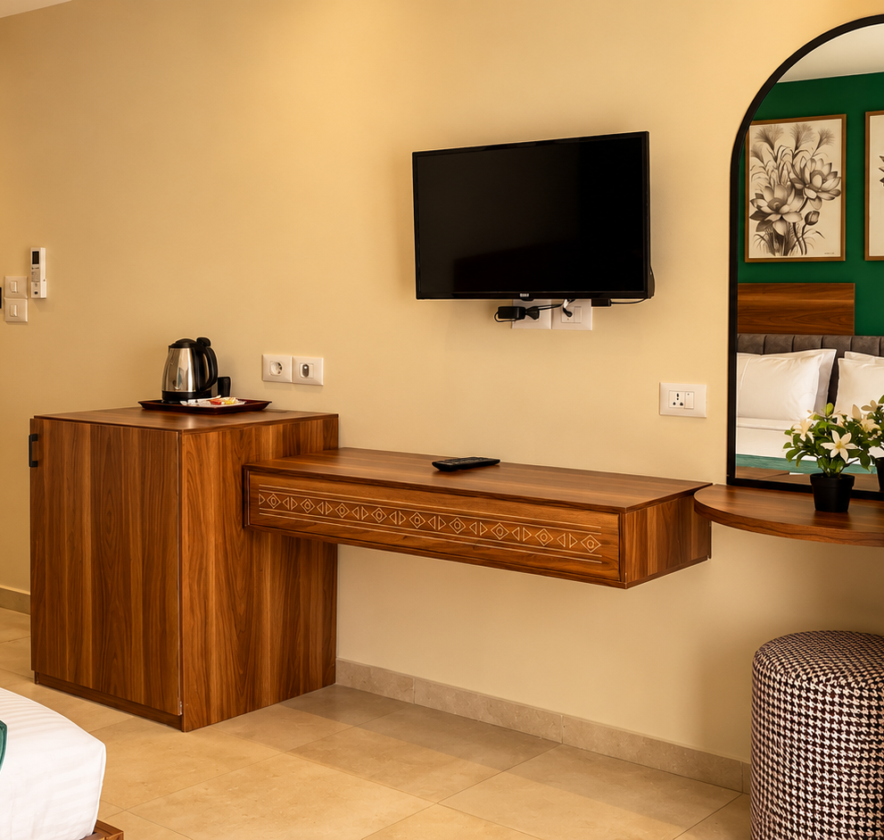 Royal Pyramid open View Room with Balcony - overlooking the Pyramids
